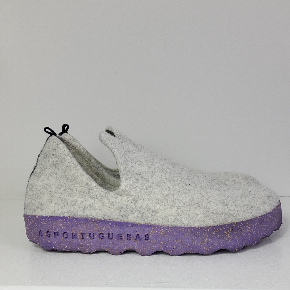 Asportuguesas wool Gray Slip-On Shoes with Purple Sole. Size 41 = 10,5 US